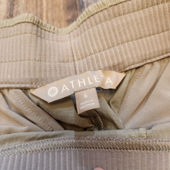 Athleta Mod Trekkie Crop Woven Pull-On Pants - Picture 6 of 6